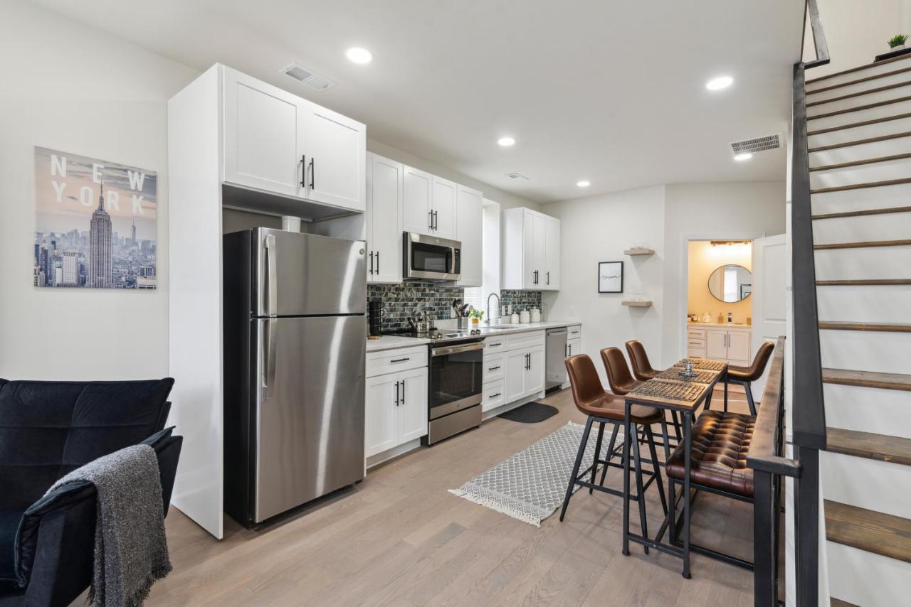Modern Living * Philadelphia